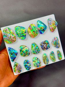 Cabujón de Concha de Abulón Natural Colorido, Gema de Alta Calidad para Anillos, Colgantes y Pendientes, Disponible para la Venta - Product Image 3