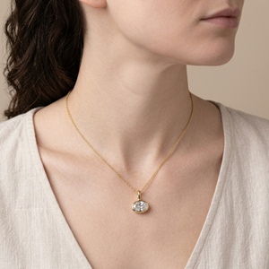 Colgante de Plata de Ley con Bisel de 10 mm, Circonita Cúbica Ovalada, Bañado en Oro, Colgante de Piedra de Nacimiento de Abril - Product Image 5