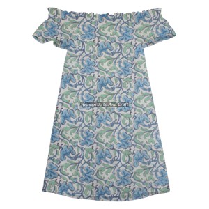 Robe d'été décontractée élégante rétro pour femme, personnalisable, à imprimé artisanal, épaules dénudées - Product Image 1