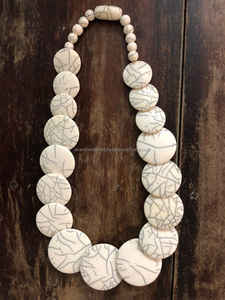 Lujoso último collar de cuentas de resina de moda hermoso pulido de la mejor calidad personalizado hecho a mano para mujeres de la India. - Product Image 3