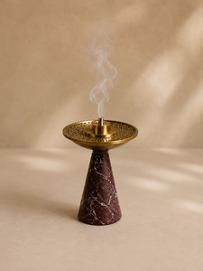 Brûleur d'encens de luxe en marbre avec base en métal argenté brossé, encensoir Bakhoor avec couvercle perforé, décoration d'intérieur - Product Image 3