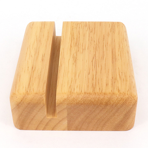 ที่วางขาตั้งจอแสดงผลไม้บีชแบบกําหนดเองที่วางบัตรโทรศัพท์ธรรมชาติเคลือบเงาเรียบพร้อมเทคนิคเลเซอร์ธีมความรักและของขวัญ - Product Image 6