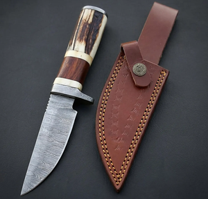 Couteau de chasse artisanal en acier Damas avec manche en corne de cerf et bois |   Couteau de camping extérieur personnalisé avec étui en cuir - Product Image 4