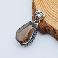 Pendentif en laiton plaqué argent avec quartz fumé, pierre précieuse marron facettée, collier bohème tendance