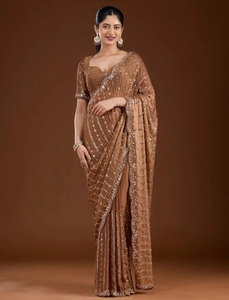 Sari en organza de designer Bollywood pour femme KV, brodé et orné, infroissable, pour l'automne, avec chemisier non cousu (marron) - Product Image 3