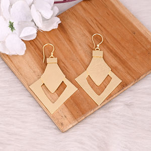 Pendientes Colgantes Hechos a Mano de Diseño Único y Alta Calidad, Pendientes de Latón Chapados en Oro, Joyería Elegante para Mujer - Product Image 2
