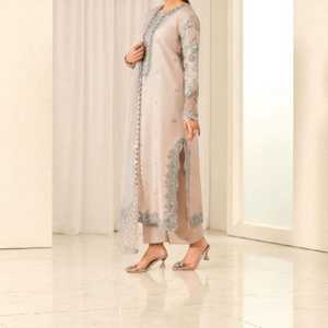 Conjuntos de mujer - Product Image 1