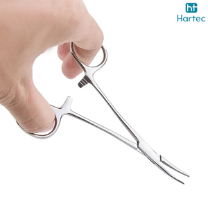 Nouvelle Arrivée 2026 Pinces chirurgicales manuelles en acier à pointe courbe et droite, à verrouillage, type Mosquito Forceps, pour la chirurgie - Product Image 6
