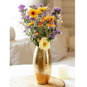 Vase à fleurs décoratif moderne pour centre de table, finition cuivre martelé artisanal, aluminium, décoration de mariage et de maison - Product Image 3