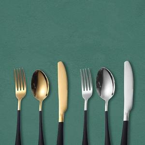 Juego de cubiertos de acero inoxidable de primera calidad con elegantes mangos negros, perfecto para bodas elegantes, cubertería de lujo para cenas. - Product Image 1