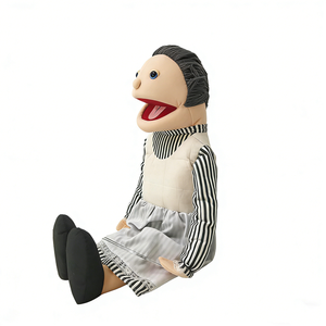 Marioneta de Mano Personalizada de Abuela Ventrilógica con Boca Móvil, Cuerpo Completo, Pelo de Hilo Gris, Estilo Vintage de Señora Mayor - Product Image 3