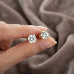 Boucles d'oreilles clous en diamant rond brillant de 2 carats, cultivé en laboratoire, or massif 14 carats, 1 carat chacun, sertissage à 4 griffes, bijoux de fête pour femme - Product Image 1