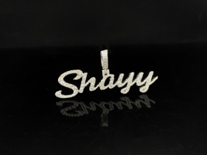 Ciondolo Personalizzato Iced Diamond Ice Fortress Taglio Brillante Rotondo, Charm Hip Hop in Lega Placcata Oro con Nome Personalizzato Shayy, Regalo Unisex - Product Image 1