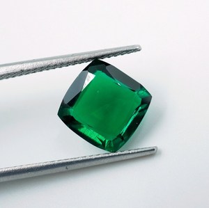 HAYAAT GEMS Émeraude zambienne de laboratoire taille coussin 2,30 carats, pierre libre pour la fabrication de bijoux - Product Image 2