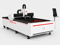 Machine de découpe laser de précision pour métaux 1530G avec contrôle Au3tech et source laser Raycus MAX
