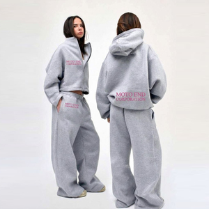 Ensemble de survêtement à capuche oversize Moto End Corporation en coton molletonné gris unisexe avec poches, idéal pour l'automne et les tenues décontractées - Product Image 1
