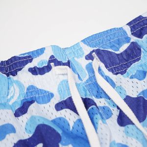 Service OEM personnalisé, shorts de plage pour hommes écologiques, motif camouflage imprimé par transfert thermique sur le devant, longueur genou, fermeture à cordon - Product Image 3