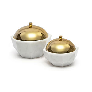 Bol à chocolat en marbre de conception avantageuse avec couvercle en métal doré Bol de service Ensemble de deux tailles différentes Bol décoratif - Product Image 1