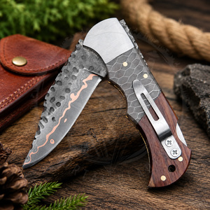 Cuchillo Plegable de Acero Damasco y Cobre de Alta Calidad, Mango de Madera Epoxi, Cuchillo Táctico EDC con Clip de Bolsillo para Caza - Product Image 2