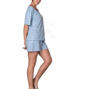 Ensemble de pyjama court moderne respirant avec texture douce et confort élégant pour la maison - Product Image 5
