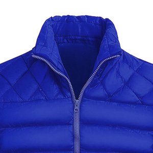 เสื้อแจ็คเก็ตพัฟเฟอร์ฤดูหนาวแบบคอตั้ง ตัดต่อผ้า ไนลอน 100% - Product Image 6