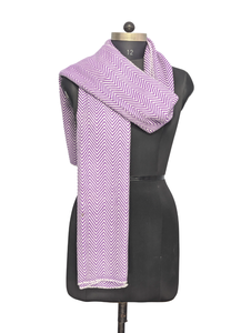 Estola Morada en Zigzag para Mujer, Bufanda de Lana Acrílica Hecha a Mano de 28x80 Pulgadas, Chal Envolvente de Fibra Suave de Alta Calidad - Product Image 2