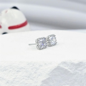 Pendientes de Zirconia Blanca con Baño de Rodio, Diseño Cuadrado, Gran Apariencia, Calidad Oro, Joyería de Moda Popular, Venta Caliente - Product Image 3