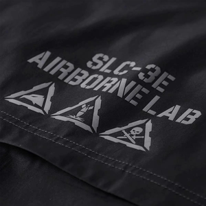 เสื้อแจ็คเก็ตบอมเบอร์ผ้าฝ้ายสั่งทำพิเศษสำหรับผู้ชาย – วัสดุที่ระบายอากาศได้ดีและเป็นมิตรต่อสิ่งแวดล้อม – แจ็คเก็ตสไตล์บอมเบอร์แบบปรับแต่งได้ - Product Image 5