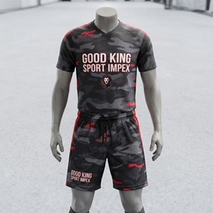 ชุดยูนิฟอร์มฟุตบอลลายพรางแบบกำหนดเอง เสื้อฟุตบอลคอวีแบบซับลิเมชั่นพร้อมกางเกงขาสั้น ชุดทีมแบบสั่งทำพิเศษ ผู้ผลิต OEM โรงงาน - Product Image 1
