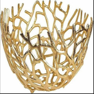 Cuenco decorativo de coral dorado hecho a mano, moderno, de aluminio fundido, con diseño calado, para decoración de hogar de lujo y centros de mesa para bodas. - Product Image 1