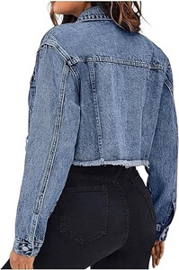 Shorts en jean à ourlet roulé pour femmes OEM, lavage personnalisé, vêtements de mode, logo personnalisé, marque privée, fabricant de vêtements en gros OEM B2B - Product Image 2