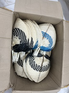 Éventail pliant en bambou à motif floral élégant 99 données dorées Conception de fleurs artisanales de culture traditionnelle vietnamienne de qualité supérieure - Product Image 3