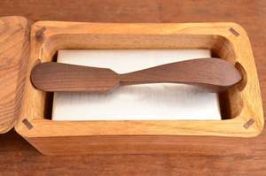 Boîte à mouchoirs en bois noir en gros avec couvercle fait main, décorative pour restaurant, vaisselle de table, boîte à mouchoirs suspendue en bois simple et épurée - Product Image 2