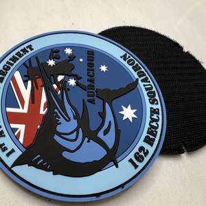 Parches de Velcro de PVC de Alta Calidad con Insignias de Silicona y Parches con Logotipo en Relieve para Ropa - Product Image 2