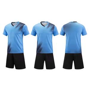 Ensemble de maillot de football grande taille pour homme – Coupe ample, maillot et short de sport, ajustement extensible, performance athlétique, confort optimal - Product Image 5