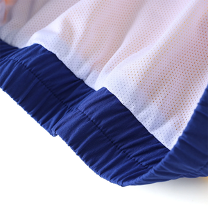 เสื้อแจ็คเก็ตกันลมแบบซิปเต็มตัว A&T รุ่น Custom สไตล์ Greek Life สำหรับสั่งซื้อจำนวนมาก ขายส่ง เหมาะสำหรับมหาวิทยาลัยและวิทยาลัย  ชุดนักเรียนชายหญิง สไตล์ชมรมนักเรียนชายหญิง - Product Image 4