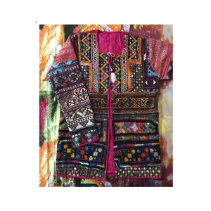 Veste vintage brodée tribale Banjara, faite à la main avec des miroirs, style ethnique bohème, veste de créateur pour femmes - Product Image 1