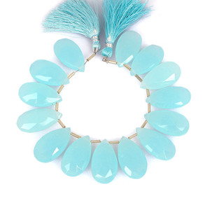 Ishu Gems Pierre précieuse naturelle Calcedoine Aqua, 71,1 grammes, 30x16 mm, perles facettées en forme de goutte d'eau Briolette, brin de 15 pouces pour bijoux - Product Image 1