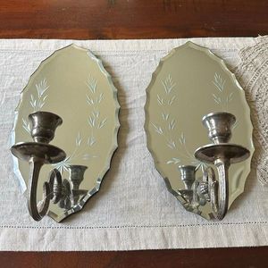 Jansons and Company Contemporary Brass Oval Horizontal <b>Wall</b> <b>Sconce</b> Light Ornate Decorative <b>Lighting</b> for Home Decor - Product Image 4