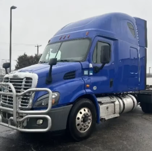 2022 2019 Used Sleeper <b>Truck</b> <b>Freightliners</b> Cascadias 113 Sleeper Semi <b>Truck</b> 60" Mid Roof Sleeper 450HP Automatic - Product Image 4