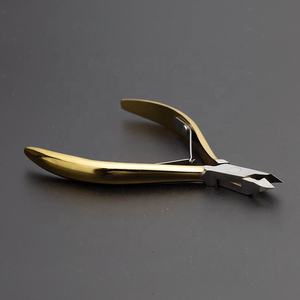 Coupe-ongles professionnel de qualité salon avec poignée antidérapante, outil en acier inoxydable durable pour les soins des ongles des doigts et des orteils - Product Image 1