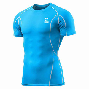 T-shirts de compression pour hommes sur mesure, respirants, à bas prix, disponibles en différentes couleurs et tailles - Product Image 1