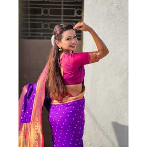 <b>Purple</b> Fusion Silk <b>Saree</b> with Zari Woven Bandhani Paithani Women's Set - Product Image 3