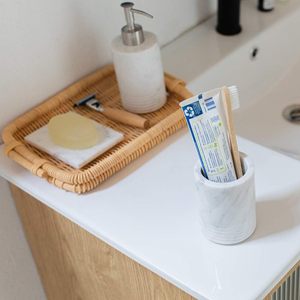Colección SPA de Mármol Natural: Portacepillos de Dientes, Porta Brochas de Maquillaje, Organizador para Encimera de Baño - Product Image 2
