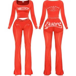 Ensemble de survêtement personnalisé 2026 pour femme : sweat à capuche brodé avec fermeture éclair et pantalon évasé, effet délavé, manches longues, logo personnalisé, deux pièces, ensemble de détente - Product Image 6