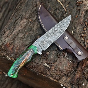 Couteau de Bushcraft en Acier Damas Forgé à la Main, Manche en Cône de Pin, Couteau Bowie à Lame Pleine avec Étui en Cuir, Support OEM/ODM Personnalisé - Product Image 3