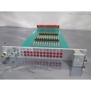 AMAT 0100-00002 REV E Ensemble de carte de circuit imprimé (PWB) pour boîtier de fusibles - Équipements et pièces semi-conductrices d'origine fiables à l'échelle mondiale - Product Image 1