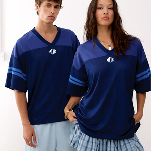 เสื้อฟุตบอลอเมริกันสีน้ำเงินกรมท่า คอวี แขนสั้น ผ้าตาข่าย สำหรับทีม  ขายส่ง  รับผลิตตามแบบ  โลโก้สั่งทำได้  ผลิตจำนวนมาก - Product Image 2