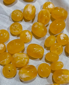 Cuentas Cuadradas de Coral y Hueso de Concha Hechas a Mano en Caja, Suministros de Joyería Únicos y Sostenibles - Product Image 5