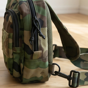 Bolso Bandolera Regal Three Llc, Camuflaje, Lona Impermeable, Correa Única, Unisex - Product Image 2